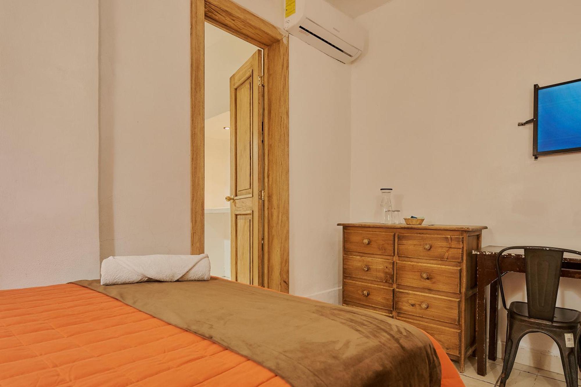 Hotel Cervantino 2*